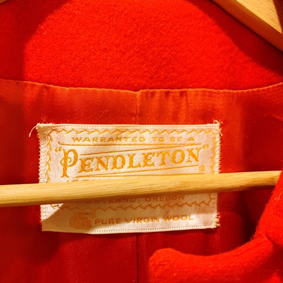 SOLD🚫Vintage 70s Pendleton Virgin Wool Cape - Picture 12 of 13